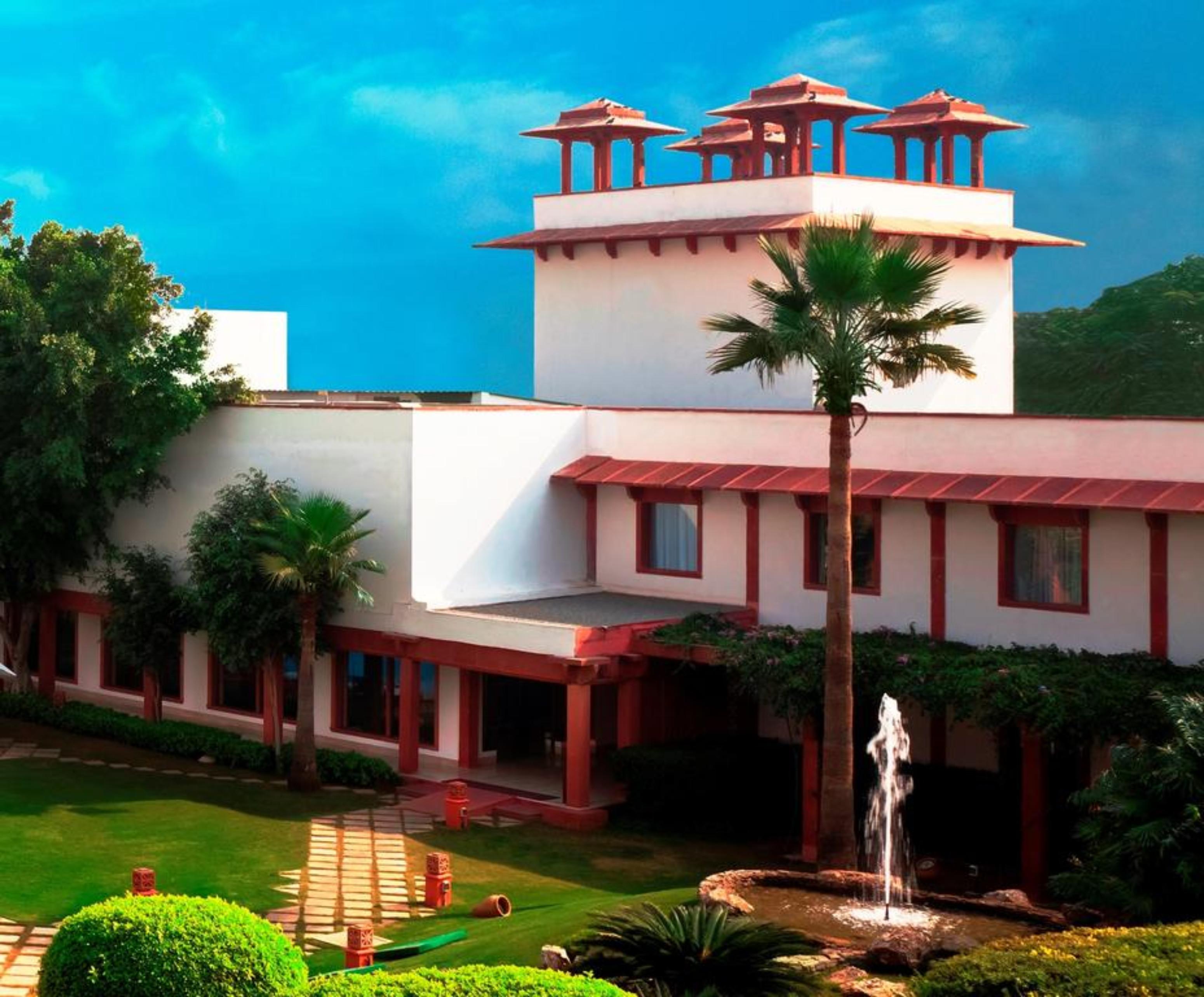 Trident Agra Agra (Uttar Pradesh) Exterior foto The University of Allahabad
