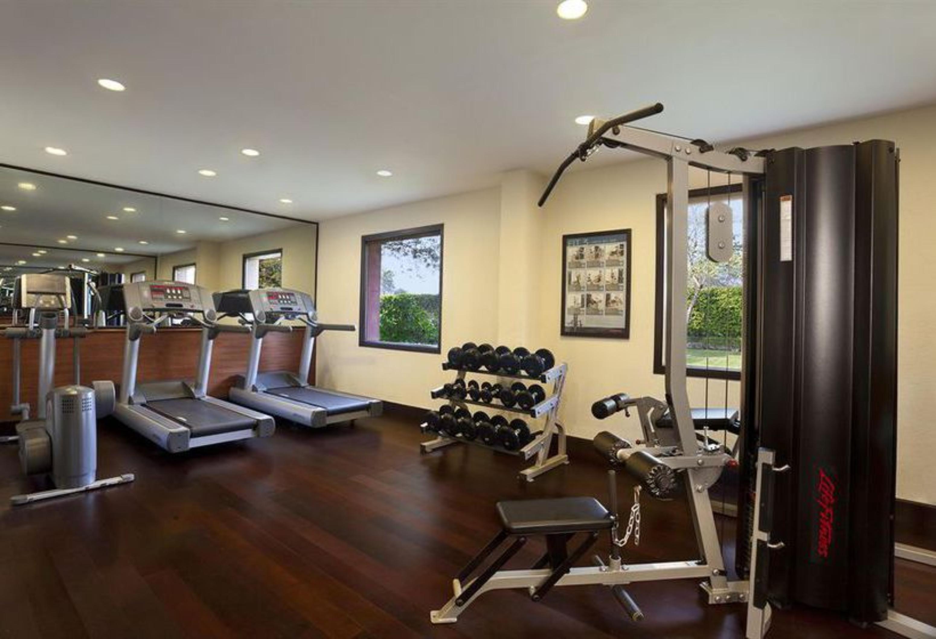 Trident Agra Agra (Uttar Pradesh) Exterior foto The gym at the hotel