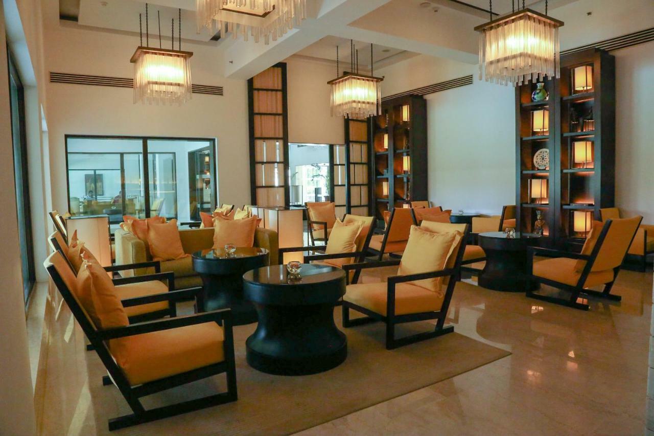 Trident Agra Agra (Uttar Pradesh) Exterior foto Library at the Taj Mahal Palace, Mumbai