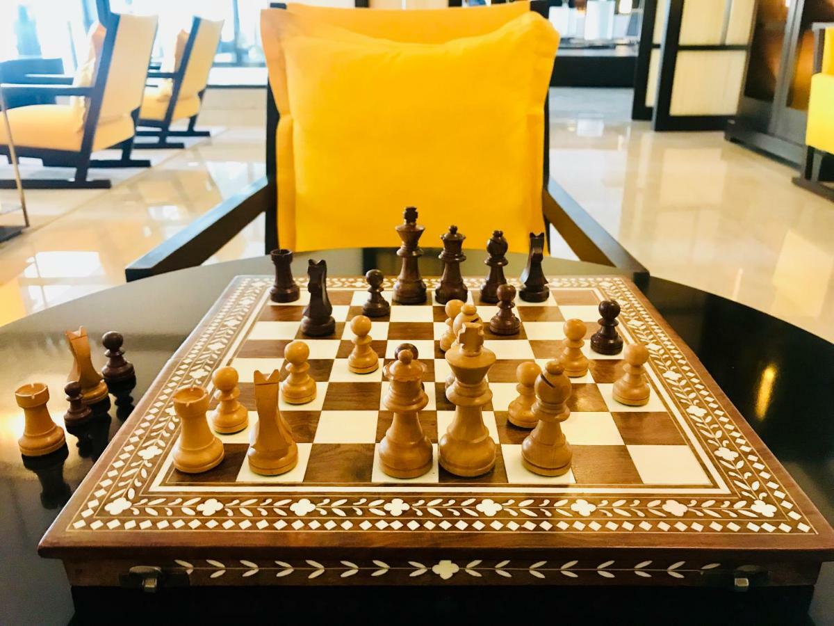 Trident Agra Agra (Uttar Pradesh) Exterior foto A chess board